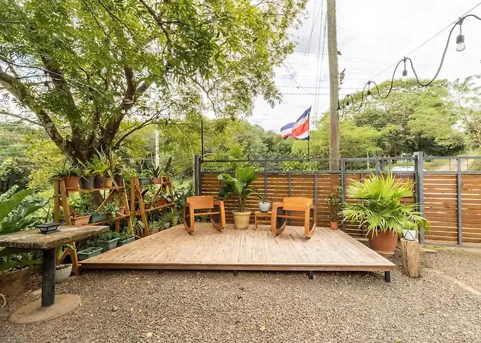 Apartment Cozy Log With Parking, Close To Beaches *