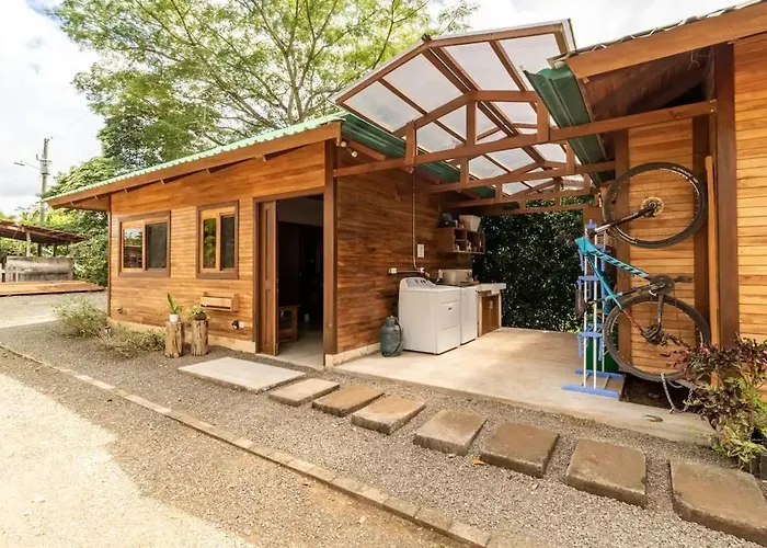 Apartment Cozy Log With Parking, Close To Beaches