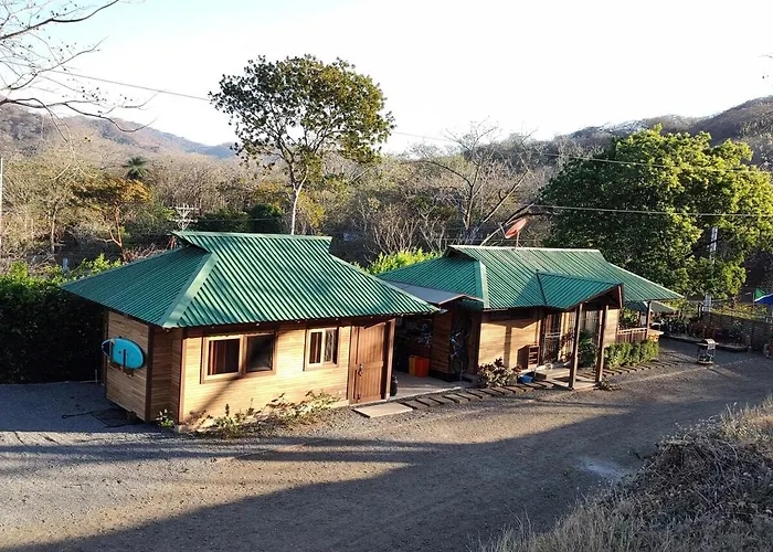 Cozy Log With Parking, Close To Beaches