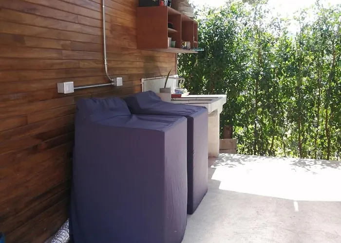 Cozy Log With Parking, Close To Beaches