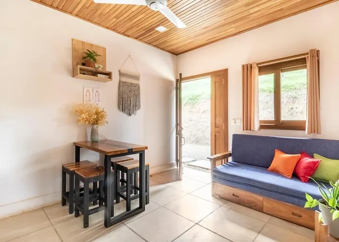 Cozy Log With Parking, Close To Beaches Apartment
