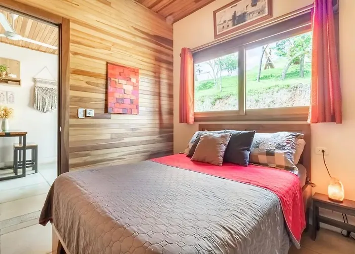 Apartment Cozy Log With Parking, Close To Beaches